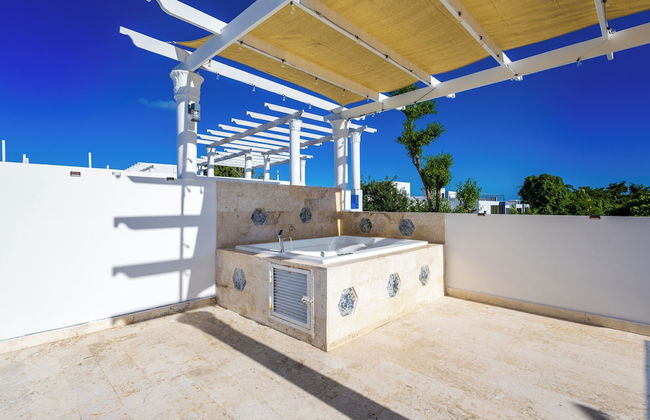 3-BR Villa with Pool & Rooftop Jacuzzi - Foto 52