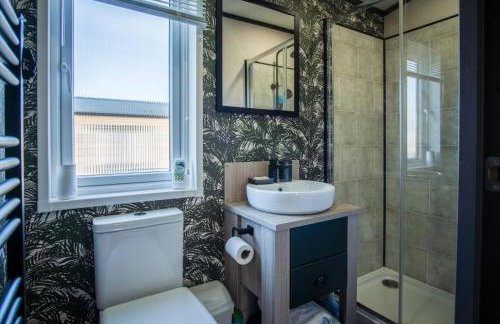 Bumblebee - 2 Bedroom Lodge - Manorbier - Foto 34