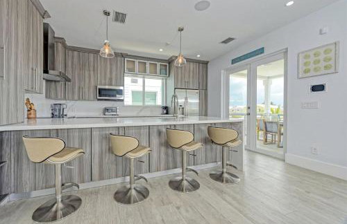 Casa Playa- Luxury Pool Home, 36' Dock - Foto 9