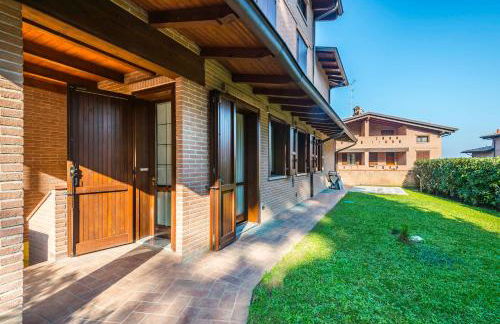 Jacuzzi Apartment in Italian Villa, Wi-Fi & Garden Sassuolo - Maranello - Foto 26