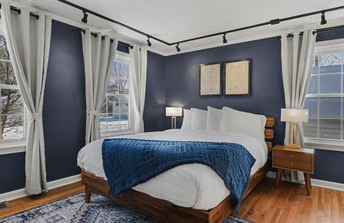 3-Bedroom House Near Notre Dame with Parking - Foto 9