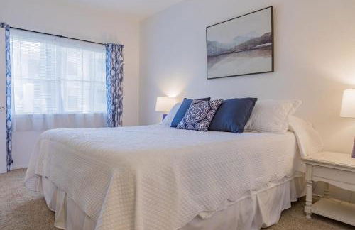 Modern Retreat in Ahwatukee Heated Pool Spa Gym - Foto 15