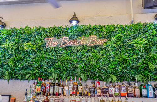 Seashells and Sunshine Marco Beach Ocean Resort 1105 - Foto 25