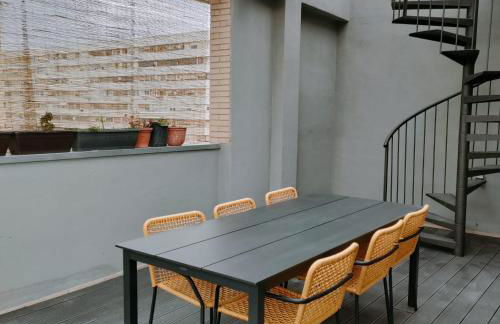 Large terrace luxury apartment - Photo 10