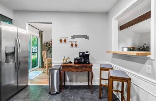 Large Remodeled 4 Bed 3 Bath Secluded With Hot Tub - Foto 16