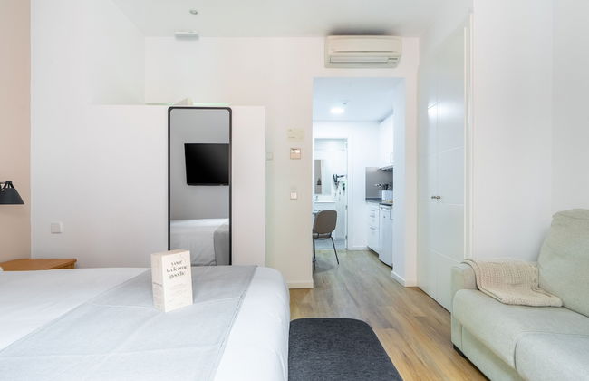 Limehome Madrid La Bolsa - Photo 18