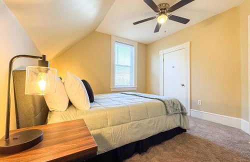 NEW-Queen Beds-Mins to Elliot-Catholic Medical-MHT - Foto 26