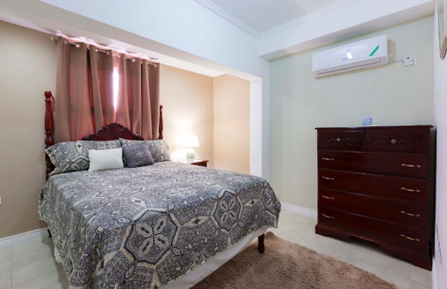 I Heart JA Affordable Luxury at The Bromptons - Foto 2