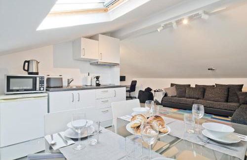 BmyGuest - Cascais Beach Villa II - Foto 1