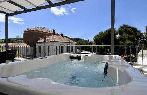 Modern Jacuzzi Apartment Mickey - Foto 1