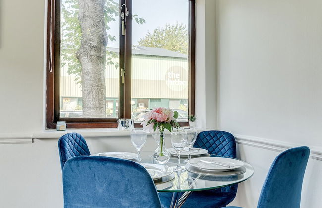 Canadawater-2bedroom-1bathroom-wifi-free Parking - Photo 17