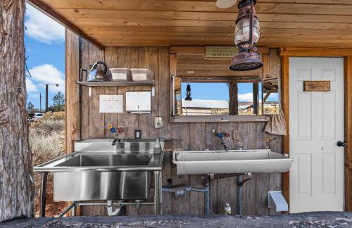 Cave Dwellers- Zions' Only Hand-Sculpted Cave - Foto 14