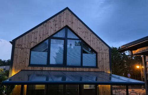 Amber Barn - Bursztynowa Stodoła - Noclegi u Loni - w zacisznym centrum nad morzem z parkingiem - Foto 3