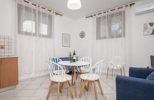 Elegant Studio by the Beach in Ireon on Semi Basement Level - Foto 6