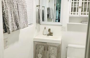 Boutique Tiny in Templeton Modern Wine Country - Foto 4