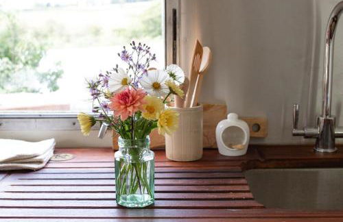 Luxury Airstream Getaway with Sauna and Hot Tub - Photo 11