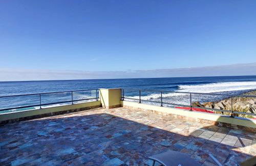 On the Wave by LovelyStay - Photo 3