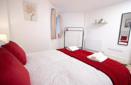 Midland Apartment I 1-min walk to town centre & station I 8-mins to airport I private balcony - Foto 13