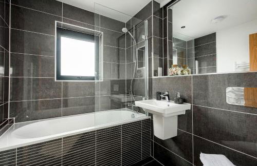 Lakeside property with spa access on a nature reserve Overton Island 11 OI11 - Photo 21