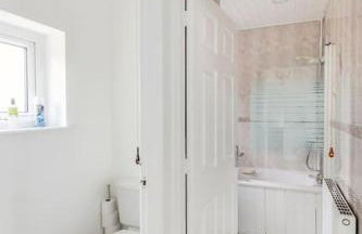 Lookout 5-Bed House in Darwen Blackburn BB1 Free Parking Roadside - Foto 29