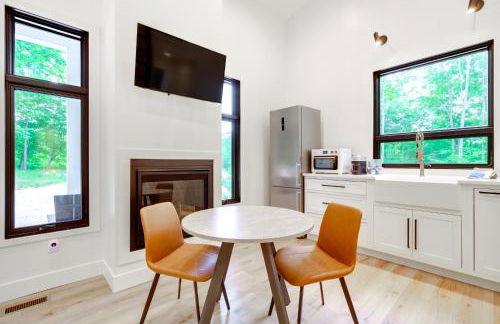 Modern Bellaire Cabin Less Than 5 Mi to Lake and Slopes! - Foto 3