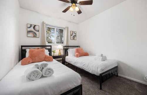 Poolside Palisade - A Fun Family Retreat for 6 - Foto 25