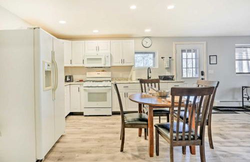 Charming Beacon Apt with Fire Pit Near Hiking! - Photo 9