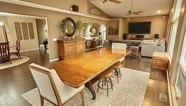 Spacious 4-bed family home with park views - Foto 4