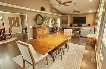 Spacious 4-bed family home with park views - Foto 4