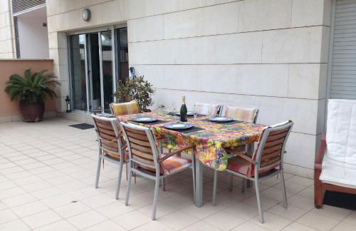 Badalona Beach Apartment - Photo 6