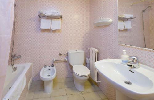 Apartamentos Jovial - Foto 23