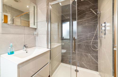 Gardd Y Llys Luxurious Family Retreat with amazing views - Foto 14