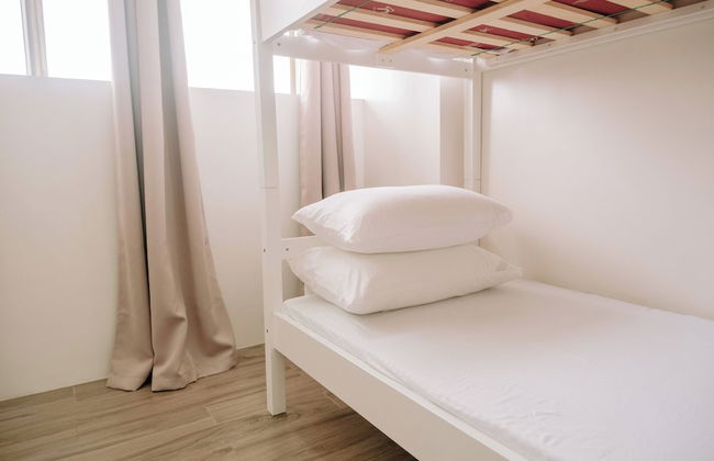 Spacious & Bright Family Escape - Photo 6