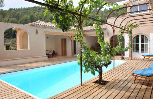 Mas climatise, piscine chauffee privee - parc regional naturel st baume - Foto 1