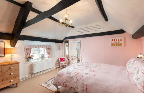 The Old Sweet Shop - Photo 18