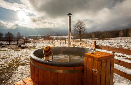 Drewniane domki z prywatnym jacuzzi i widokiem na Góry - Klimatyczny Kompleks w Górach Izerskich #Widogruszka - Photo 32