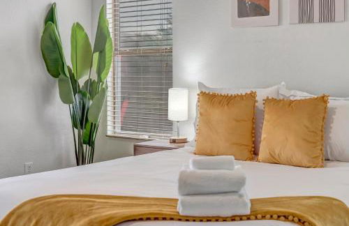 Chic Poolside Oasis - Karaoke - BBQ - Games - Foto 20