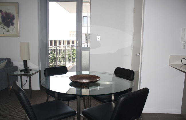 Wyndel Apartments - Miller Street - Photo 7