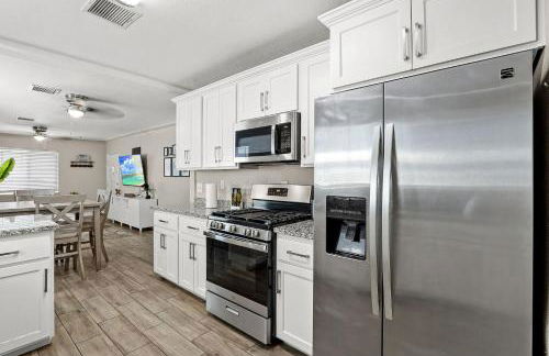 Renovated Stay, Parking, Near DT & Airport - Foto 14