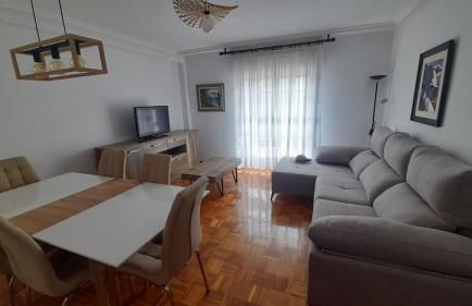 APARTAMENTO EN CANDAS CON GARAJE - Foto 1