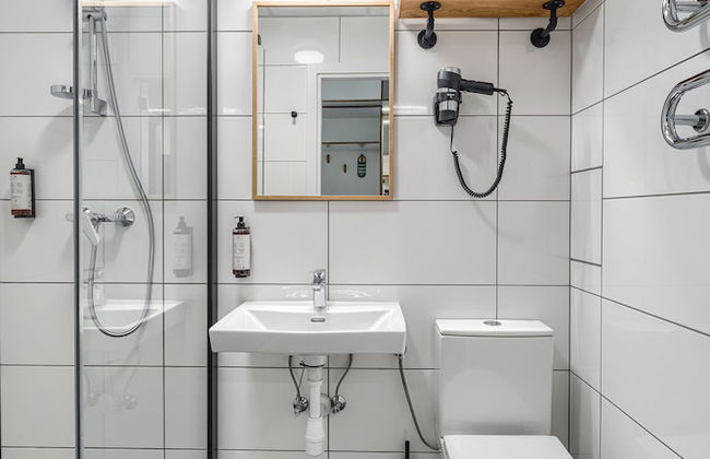 TopFloor Apartments - Photo 26