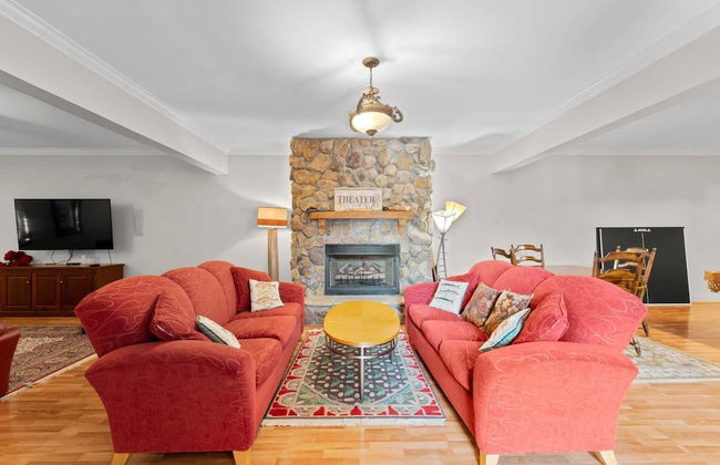 Whitetail Cove by Avantstay Lakefront w/ Pool + Private Dock Sleeps 20 - Photo 27