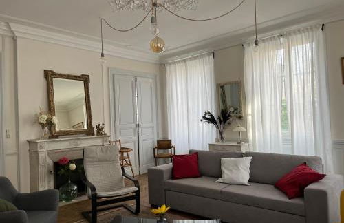 La Villa Louana 1 Appartement 160m2 sobriété,élégance en cœur de ville - Foto 7