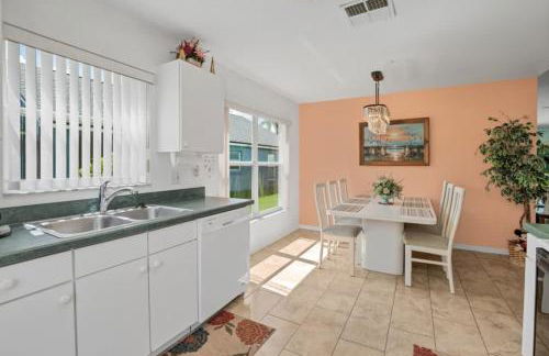 10 Min from Disney Themed 2 Bd Private Pool - Foto 7