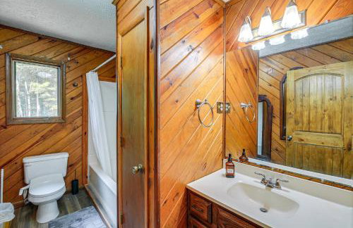 Peaceful South Holston Lake Cabin with Dock and Deck! - Foto 15