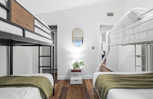 Dog-Friendly House with Hot Tub, AC, Game Room - Photo 22