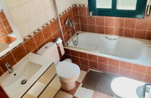 Casa exclusiva Mont-roig con piscina común, aire acondicionado, parking - ES-9-171 - Foto 12