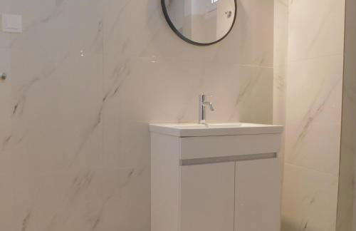 Κωνσταντίνος Έλενα Studios - Foto 15