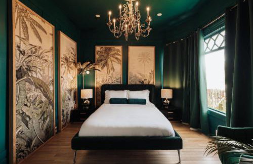 Luxe Victorian Retreat • Walk to Downtown - Foto 70