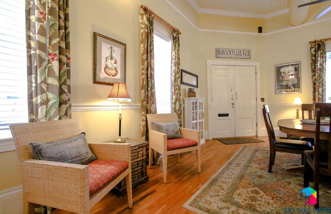 The Irish Bar near Bay Historic Savannah - Photo 39